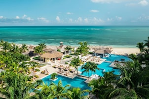 室外游泳池，免费小屋，池畔遮阳伞