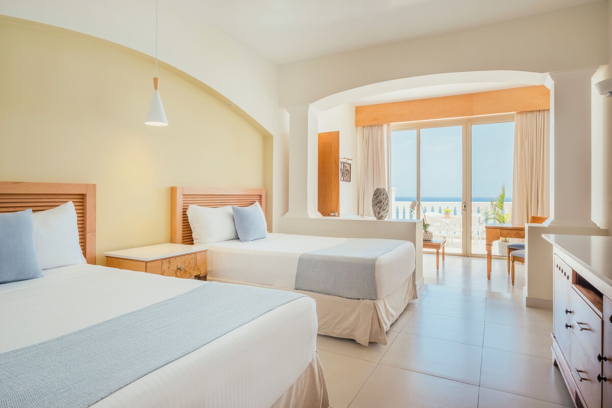 Premium bedding, down comforters, minibar, in-room safe - Iberostar Selection Rose Hall Suites - All Inclusive (Montego Bay)