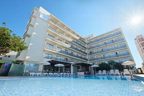 ด้านหน้าที่พัก