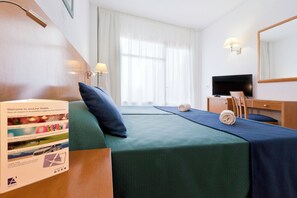 Unclassified image, 2 of 52, button - Azuline Hotel S'anfora & Fleming (Sant Antoni de Portmany)