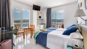 Studio, Sea View (Big)