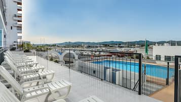 Outdoor pool, sun loungers