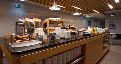 Holiday Inn Express Lisbon Airport by IHG