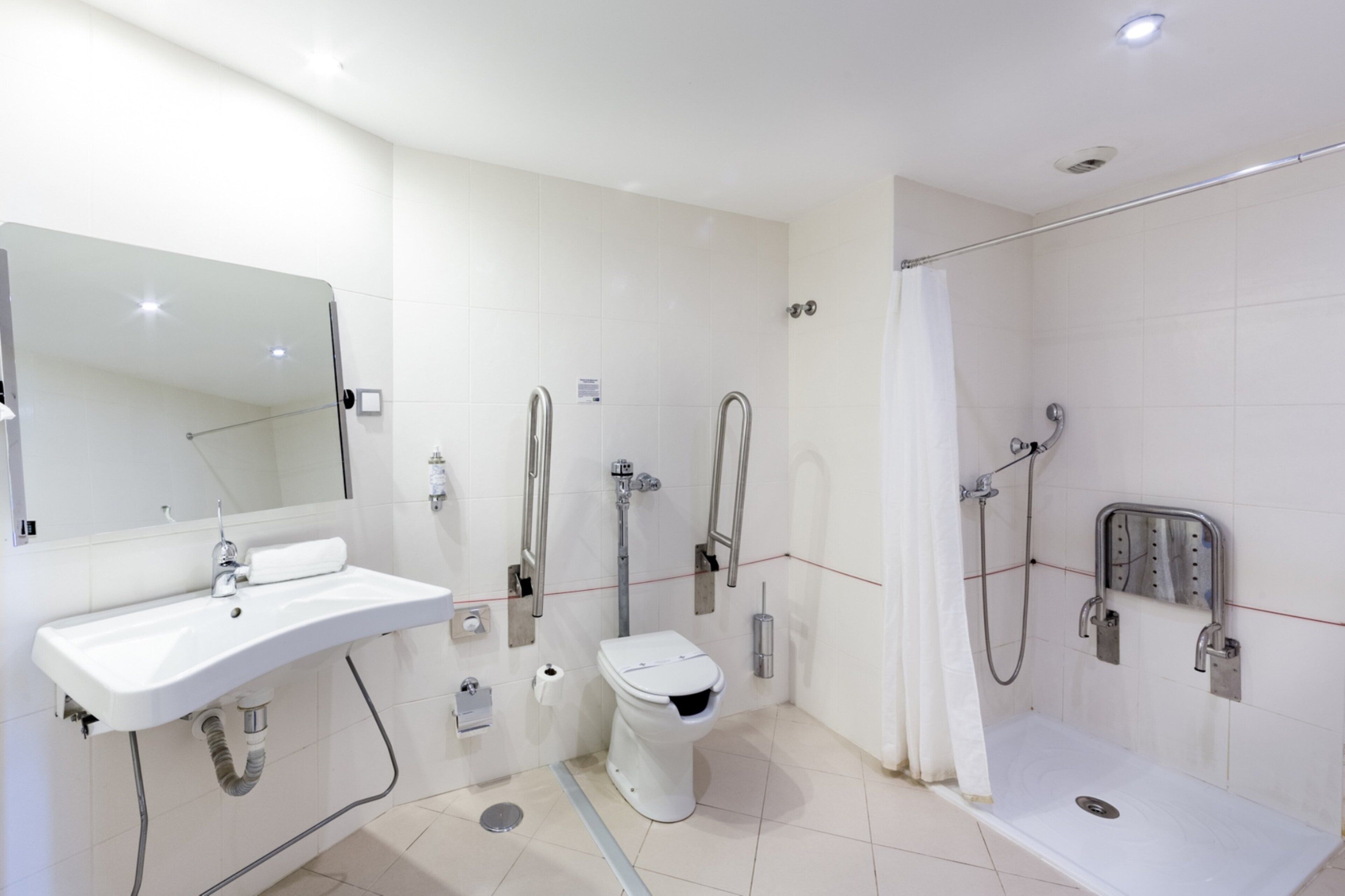 Photo - Holiday Inn Express Lisbon Airport by IHG