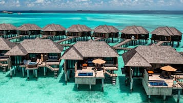 Horizon Water Villa Pool Free seaplane transfer for 2 guests (7+Nights, Stays till 26th Dec'25) | Literie de qualité supérieure, minibar, coffres-forts dans les chambres