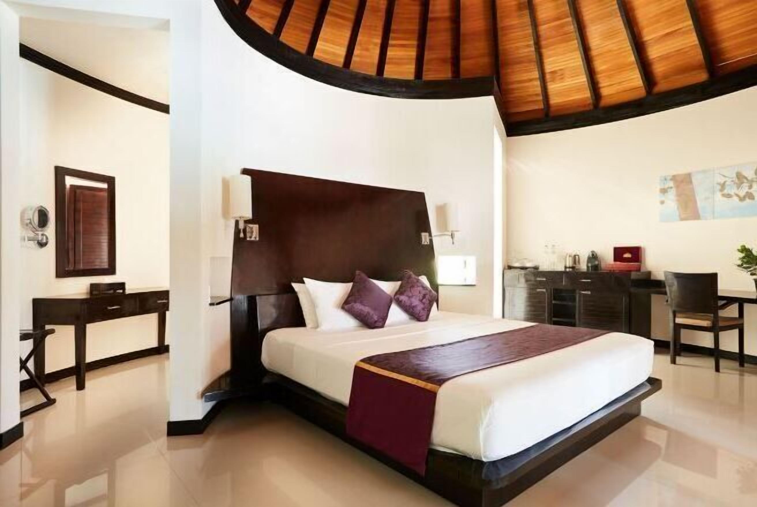 Ropa de cama de alta calidad y minibar 