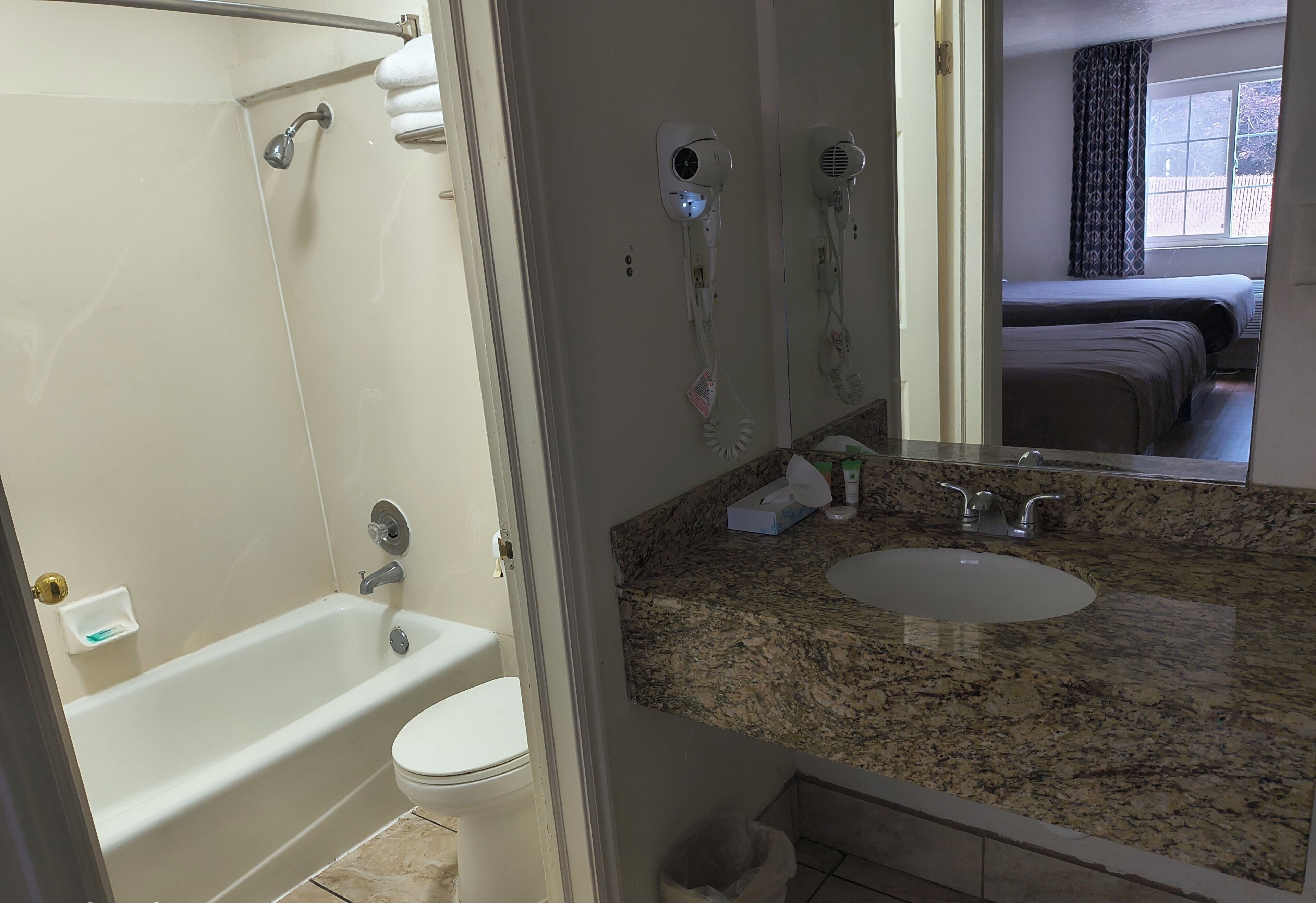 Standard Double Room | Bathroom | Rainfall showerhead, hair dryer, towels, soap