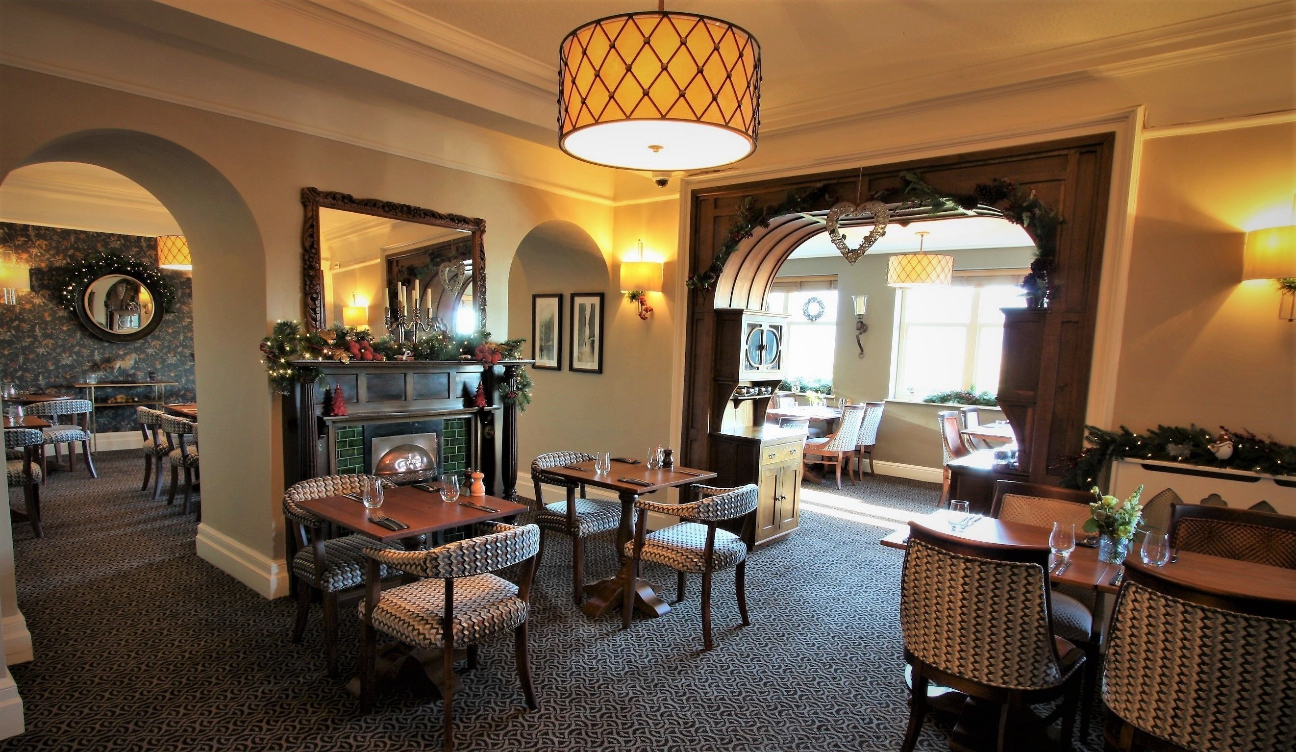 Phục vụ bữa tối, món ăn Anh