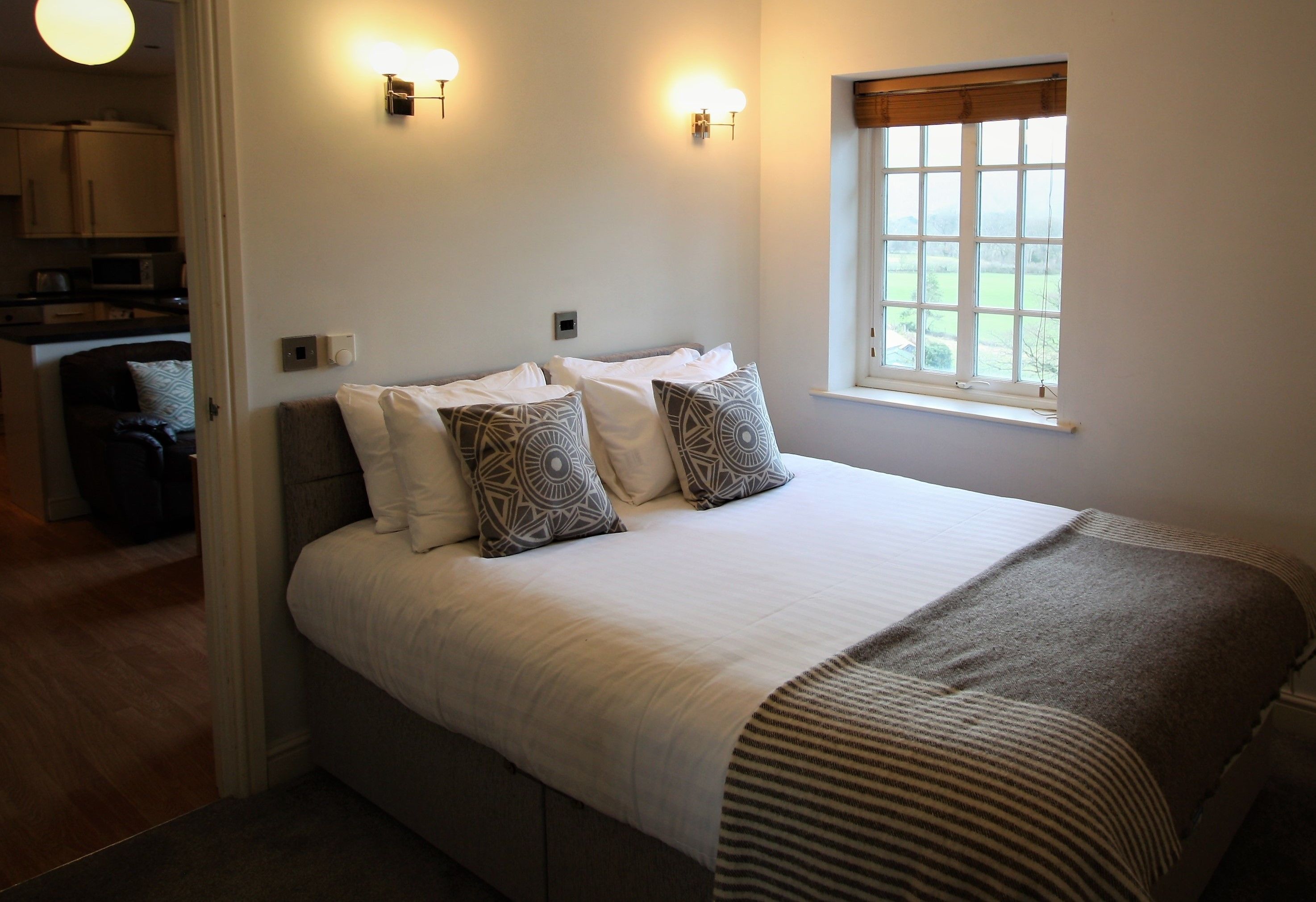 desk, iron/ironing board, free wifi, bed sheets