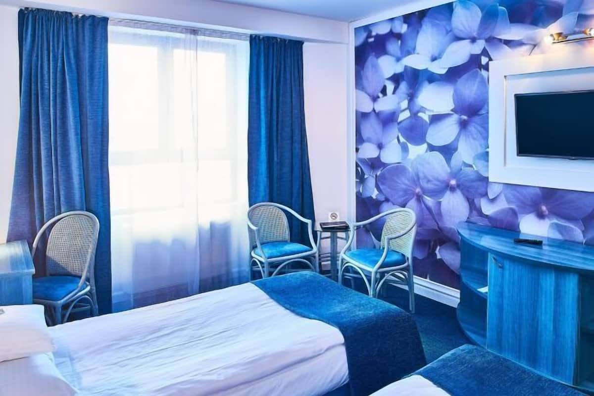 1 bedroom, minibar, in-room safe, desk