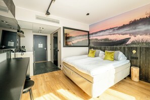 Superior kamer, 1 kingsize bed (extra bed possibility) | Een bureau, gratis babybedden, gratis wifi, beddengoed
