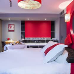 Deluxe Double Room, 1 King Bed | 1 bedroom, premium bedding, minibar, individually decorated