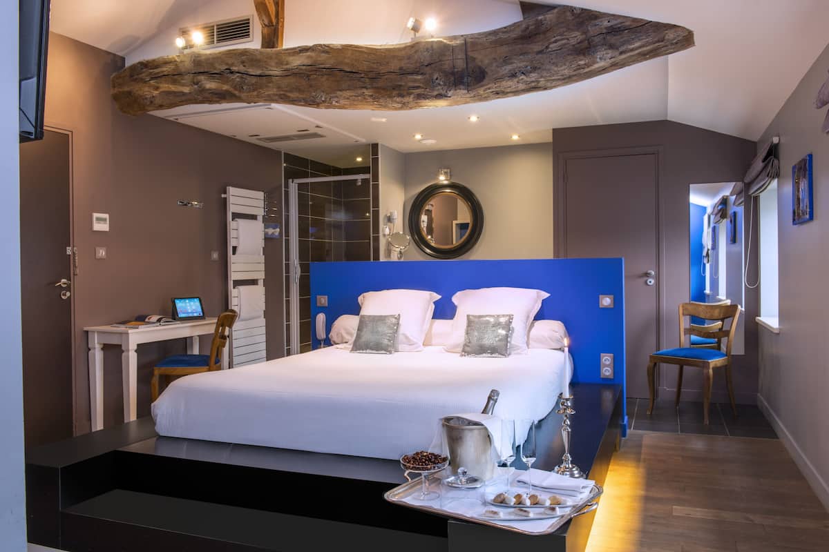 1 bedroom, premium bedding, minibar, individually decorated