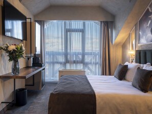 Deluxe Room | Premium bedding, minibar, in-room safe, individually decorated - Premier Luxury Mountain Resort (Bansko)