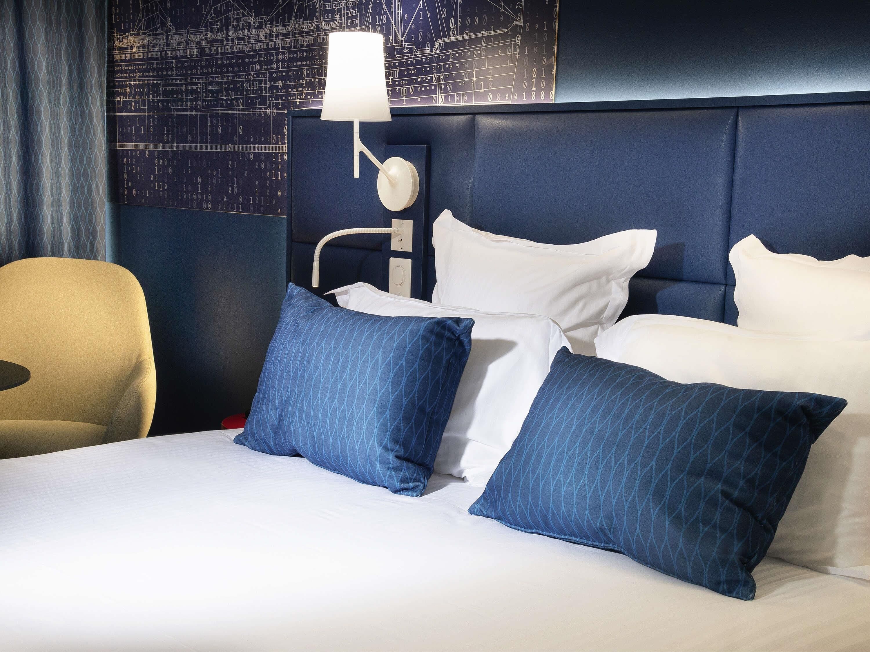 Premium bedding, minibar, in-room safe, desk