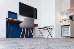 Camera Standard, 2 letti singoli | Biancheria da letto di alta qualità, minibar, una cassaforte in camera