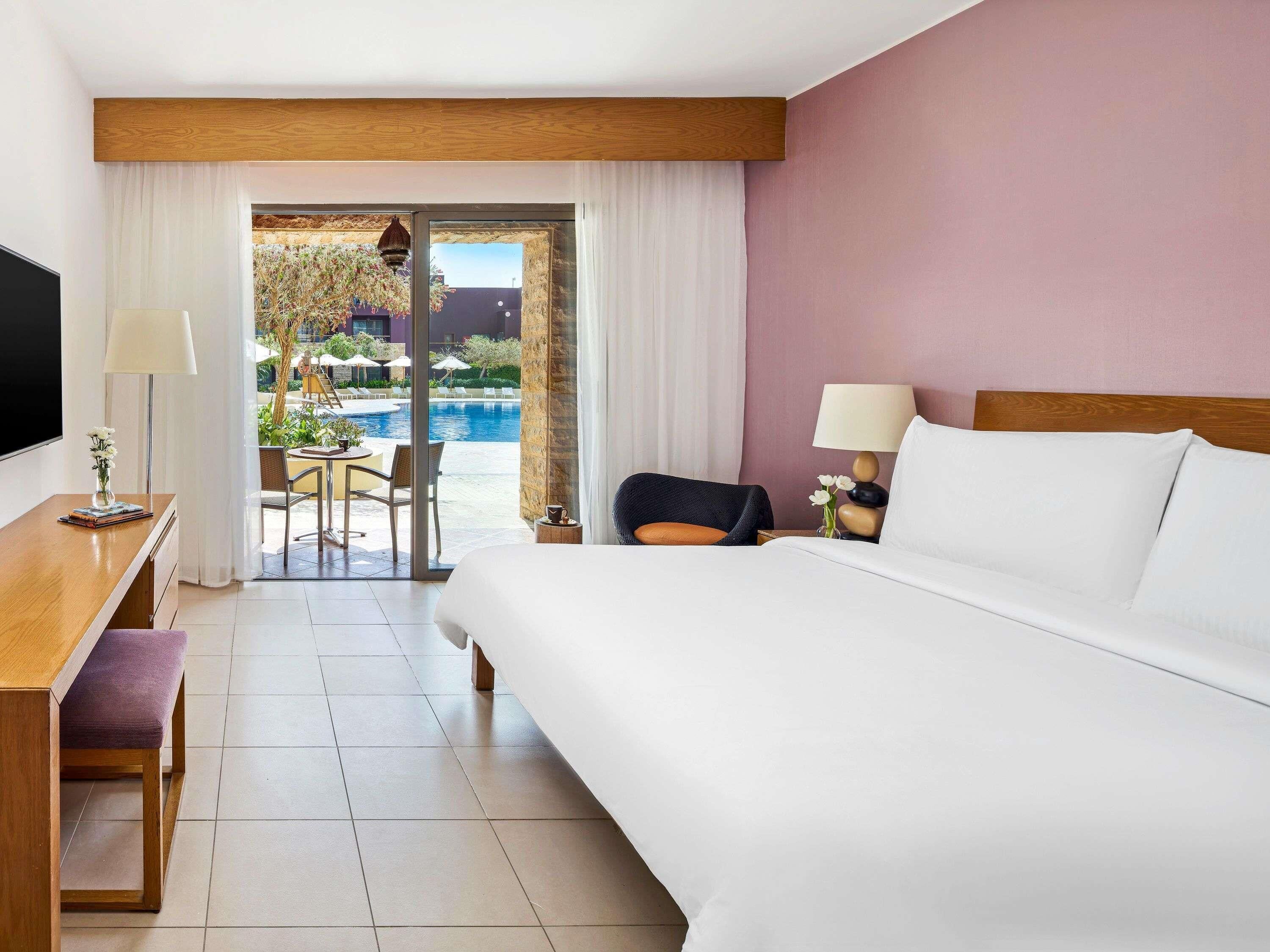 Down comforters, pillowtop beds, minibar (some free items), in-room safe