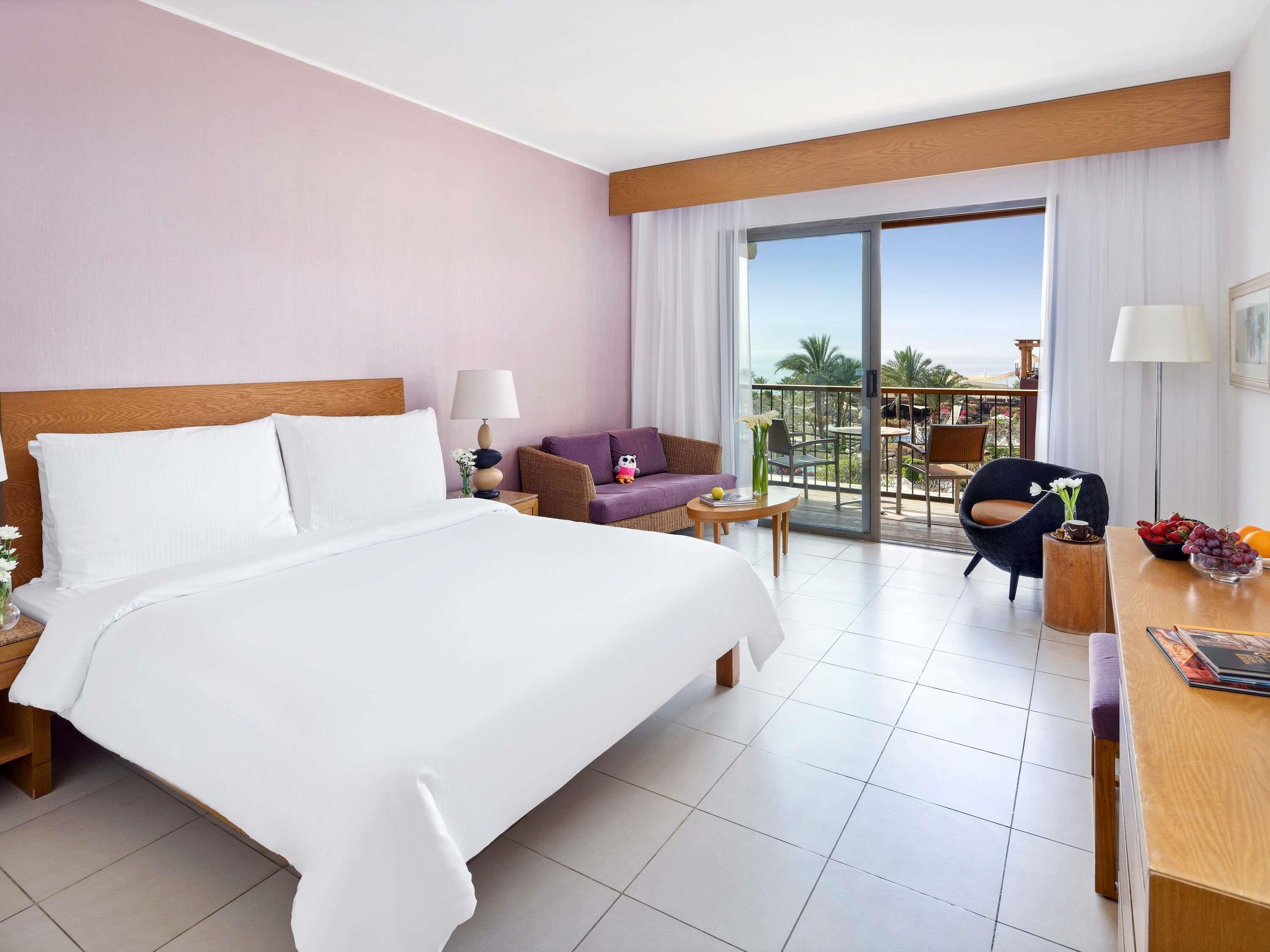 Suite, 1 King Bed, Sea View | Down duvets, pillow-top beds, free minibar items, in-room safe