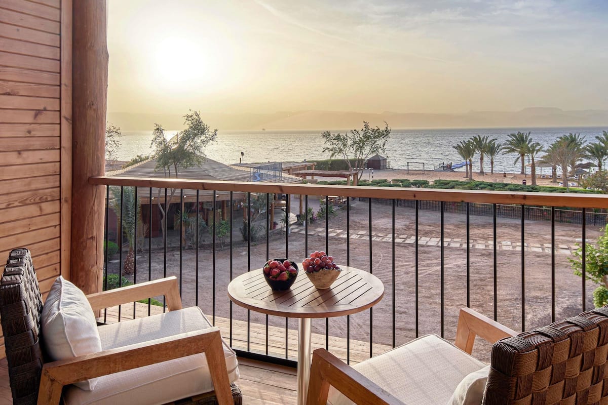 Down duvets, pillow-top beds, free minibar items, in-room safe
