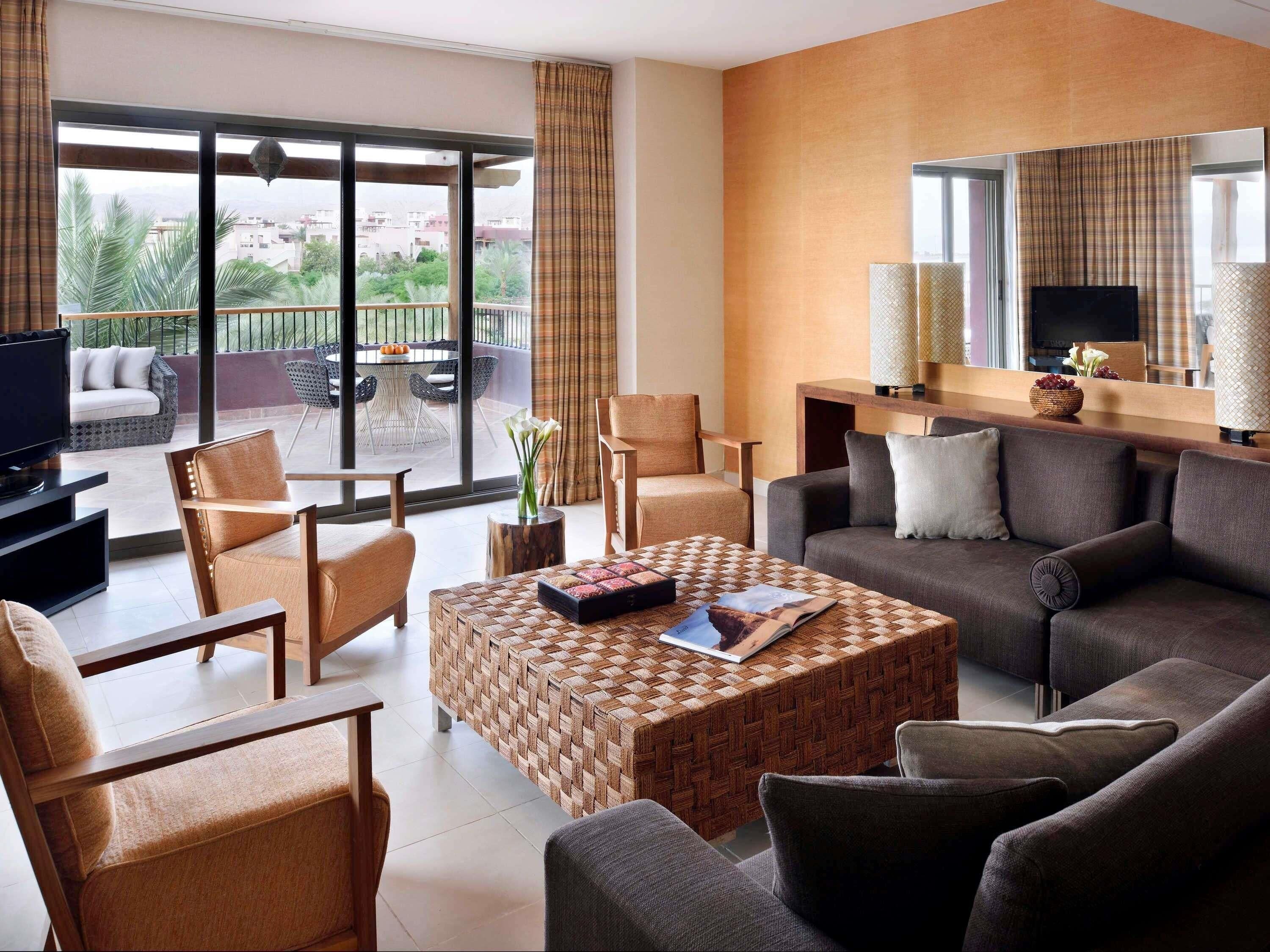 Down comforters, pillowtop beds, free minibar items, in-room safe