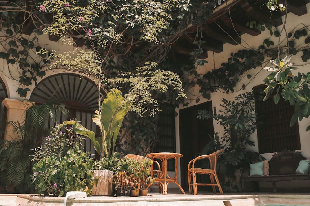 Casa del Arzobispado Hotel