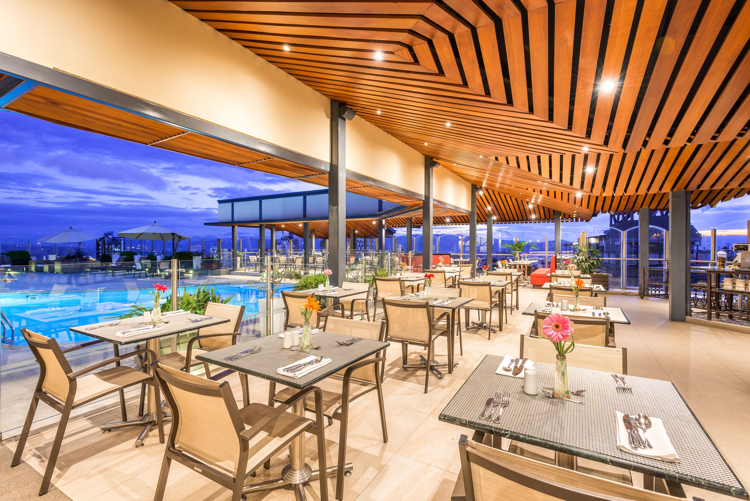 2 restaurants, breakfast, lunch served; local and international cuisine 