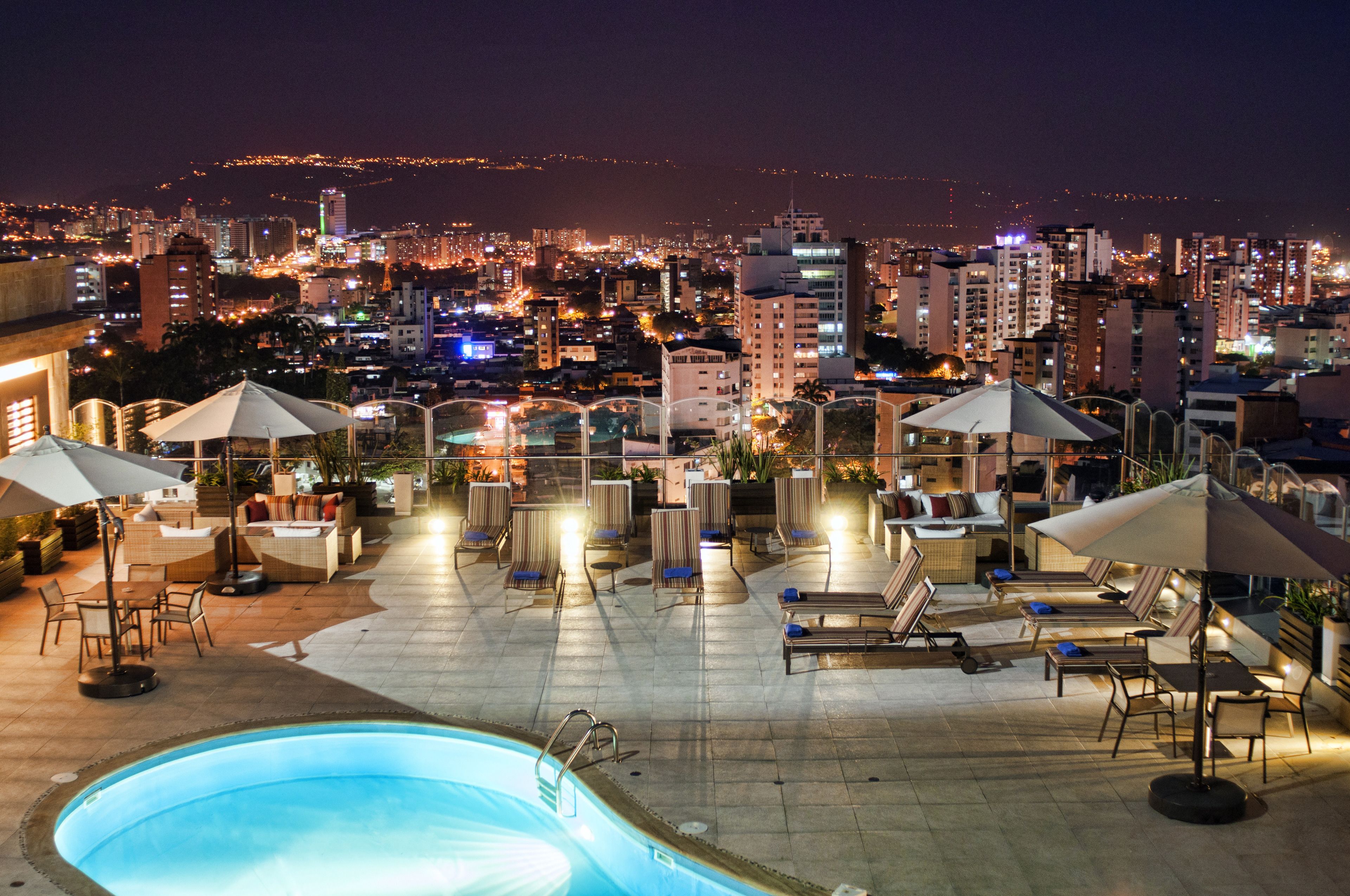 ホテル ダン カールトン ブカラマンガ Expedia提供写真