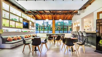 Lobby lounge