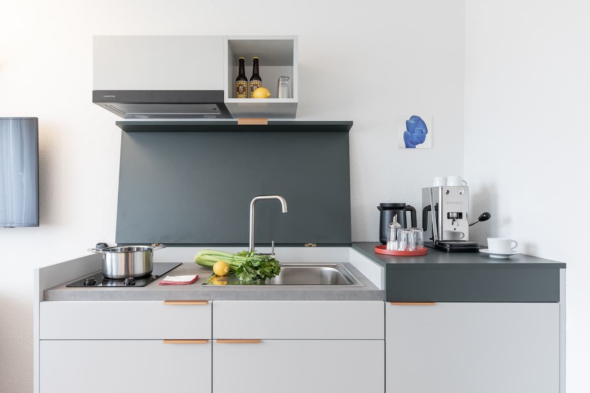 coffee/tea maker, electric kettle