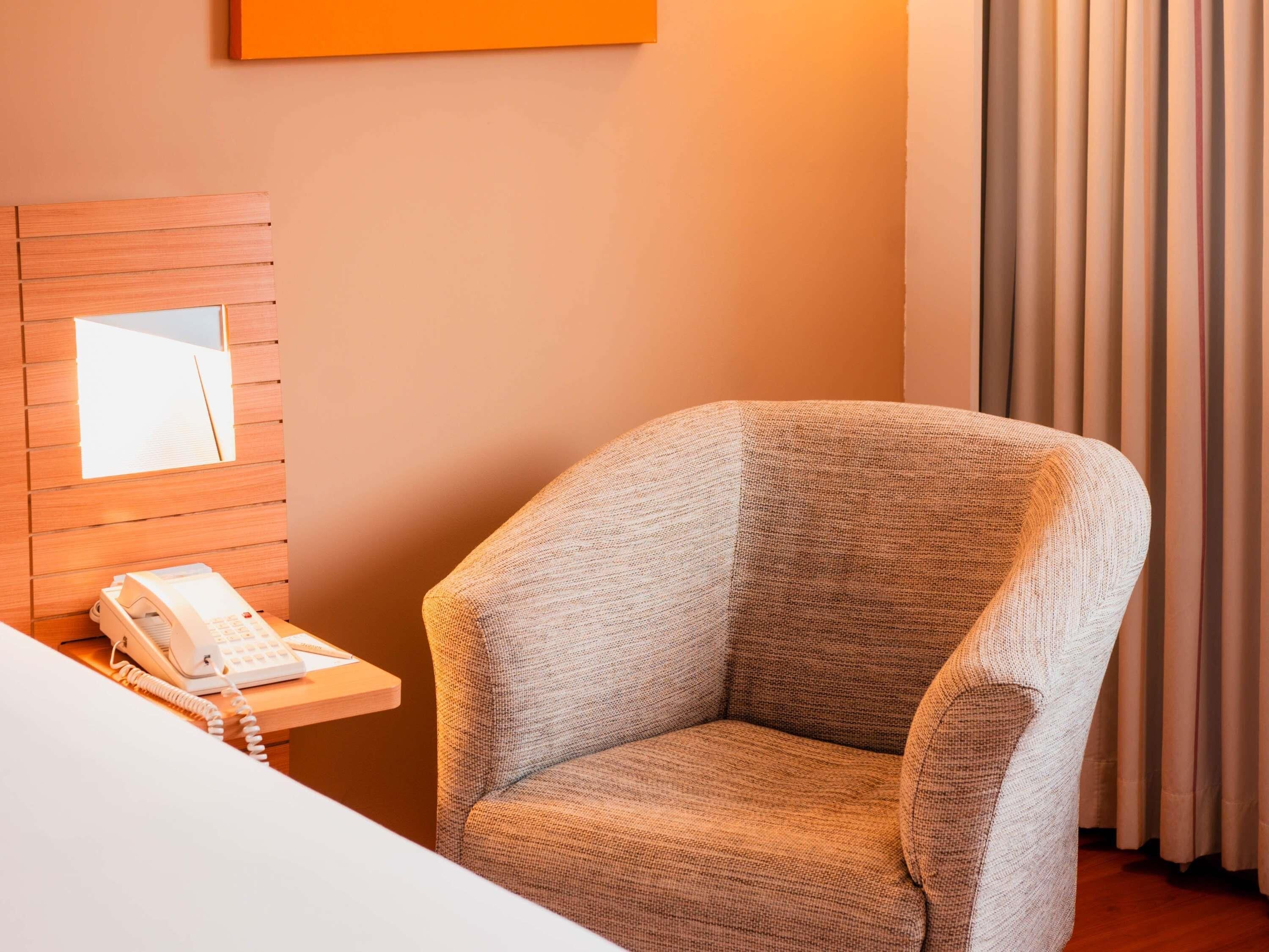 Standard Room, 1 Double Bed | Minibar, in-room safe, desk, blackout drapes