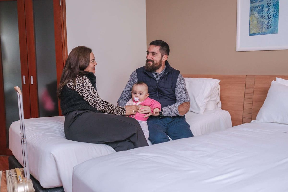 Standard Room, 2 Katil Bujang (Single) | Bar mini, peti besi dalam bilik, meja, langsir/tirai gelap terus