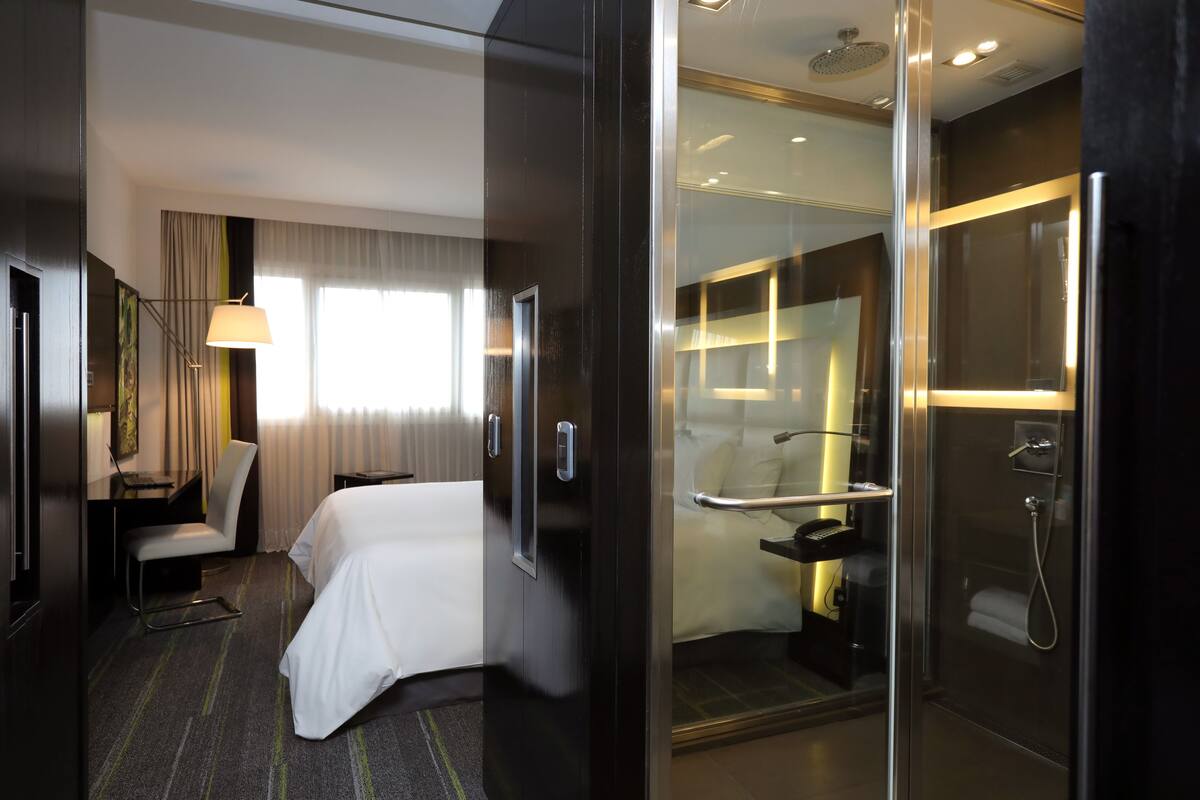 Minibar, in-room safe, desk, blackout curtains