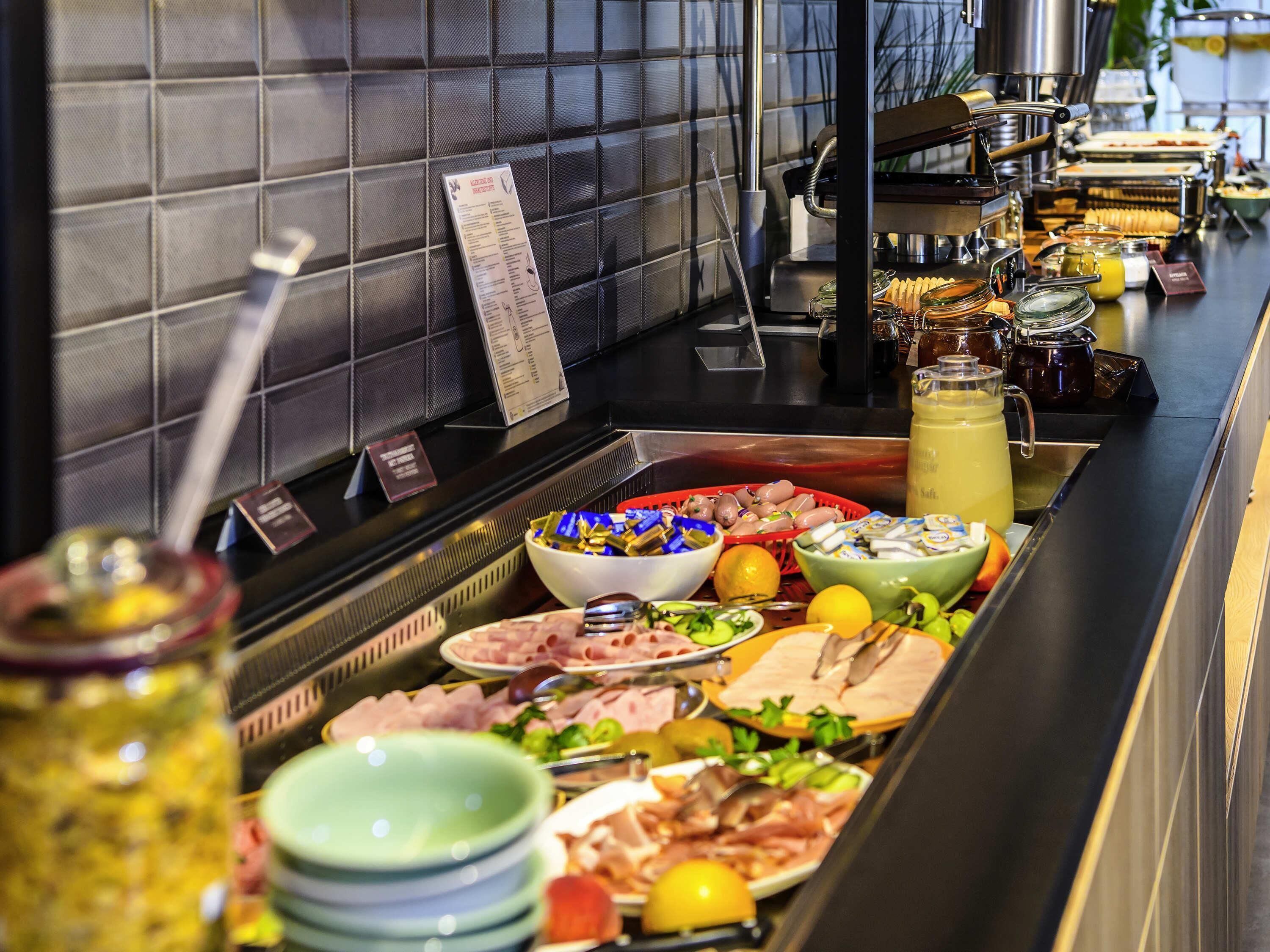 Daily buffet breakfast for a fee
