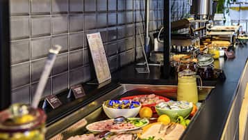Daily buffet breakfast (EUR 17 per person)