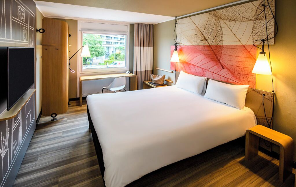 Standard Double Room, 1 Double Bed | Hypo-allergenic bedding, desk, blackout drapes, soundproofing