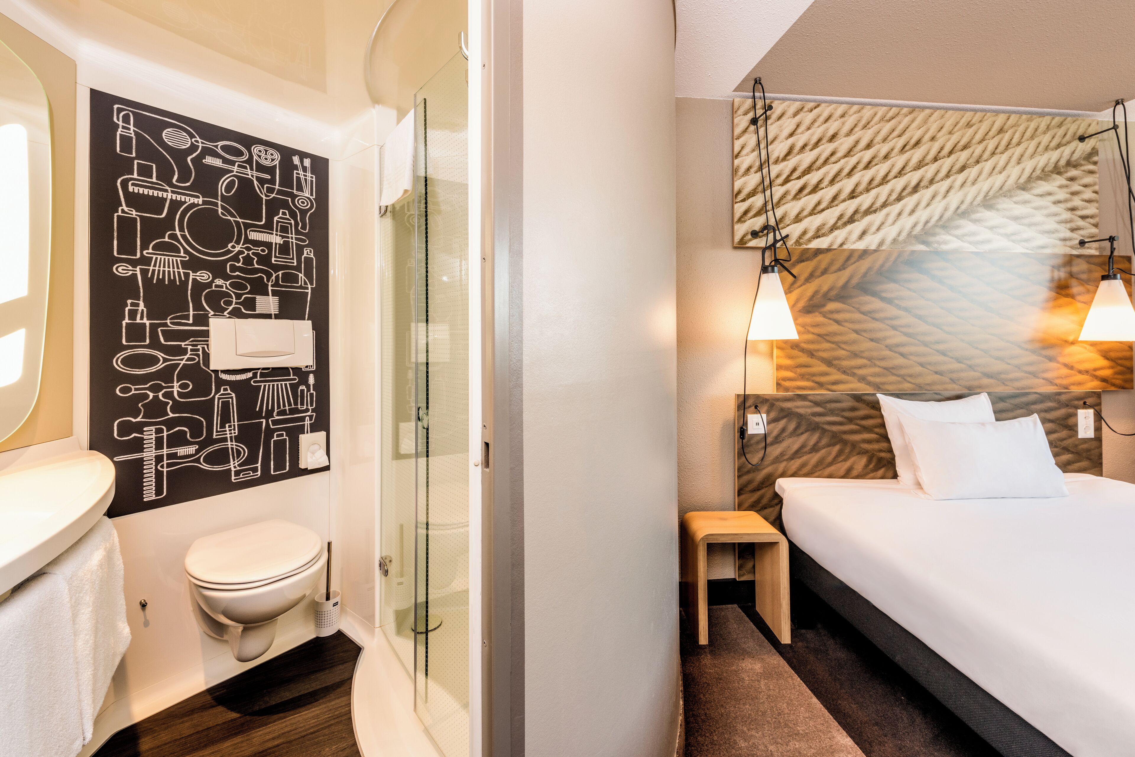 Standard Double Room, 1 Double Bed | Bathroom | Shower, eco-friendly toiletries, hair dryer, towels