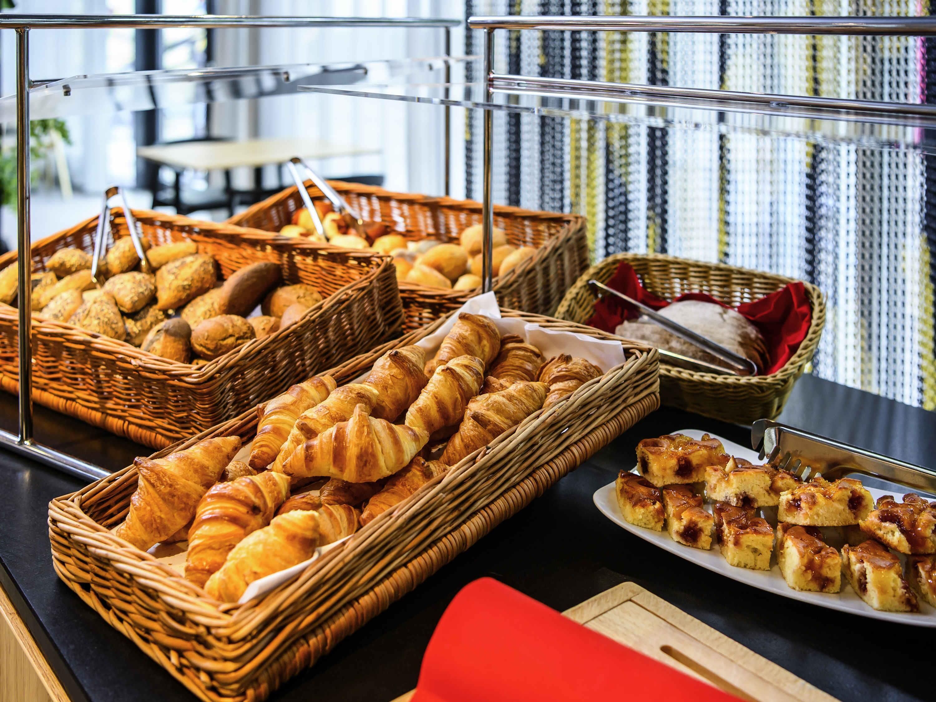 Daily buffet breakfast (EUR 17 per person)