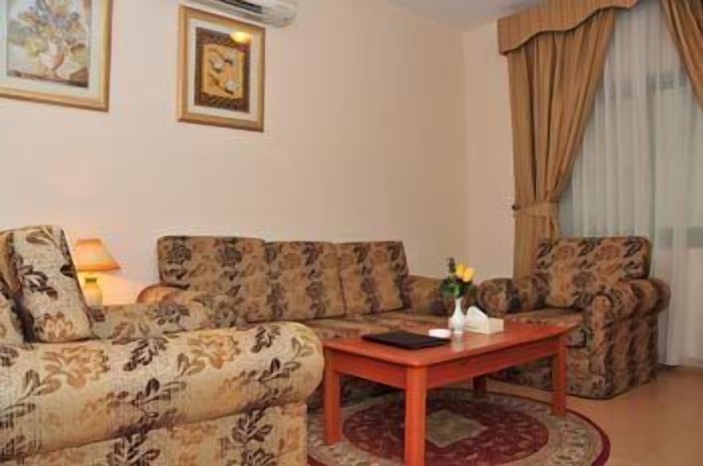 Photo - Safeer Plaza Hotel