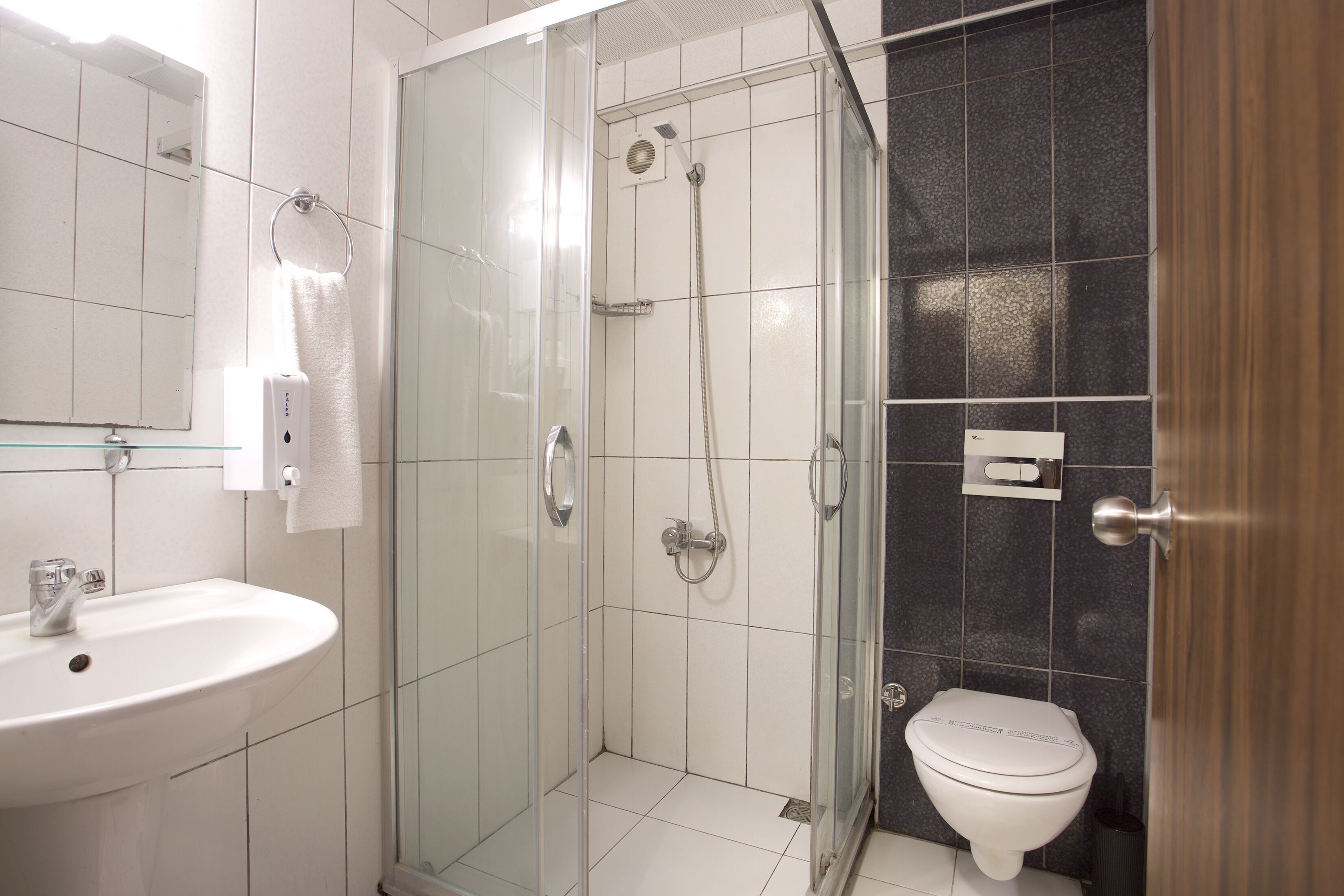 Photo - Grand Ant Hotel