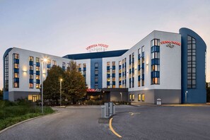 Exterior - Vienna House Easy by Wyndham Bratislava (Bratislava)