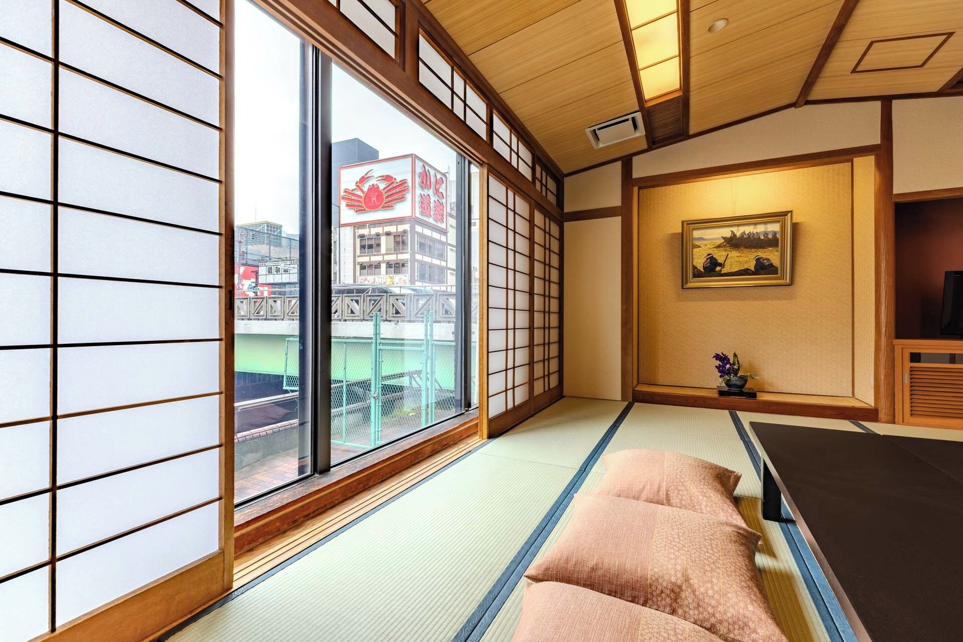 Japanese Style Family Room (Shared Toilet and Bathroom), Non Smoking | In-room safe, individually decorated, individually furnished