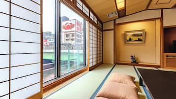Japanese Style Family Room (Shared Toilet and Bathroom), Non Smoking | In-room safe, individually decorated, individually furnished