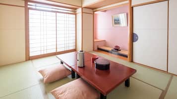 Traditional Tatami Room with Private Bathroom, River View (High-floor) | In-room safe, individually decorated, individually furnished
