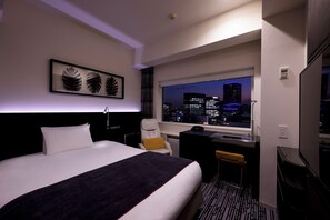 In-room safe, desk, free WiFi, bed sheets - remm Akihabara (Tokyo)