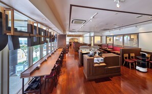 Restaurant - remm Akihabara (Tokyo)