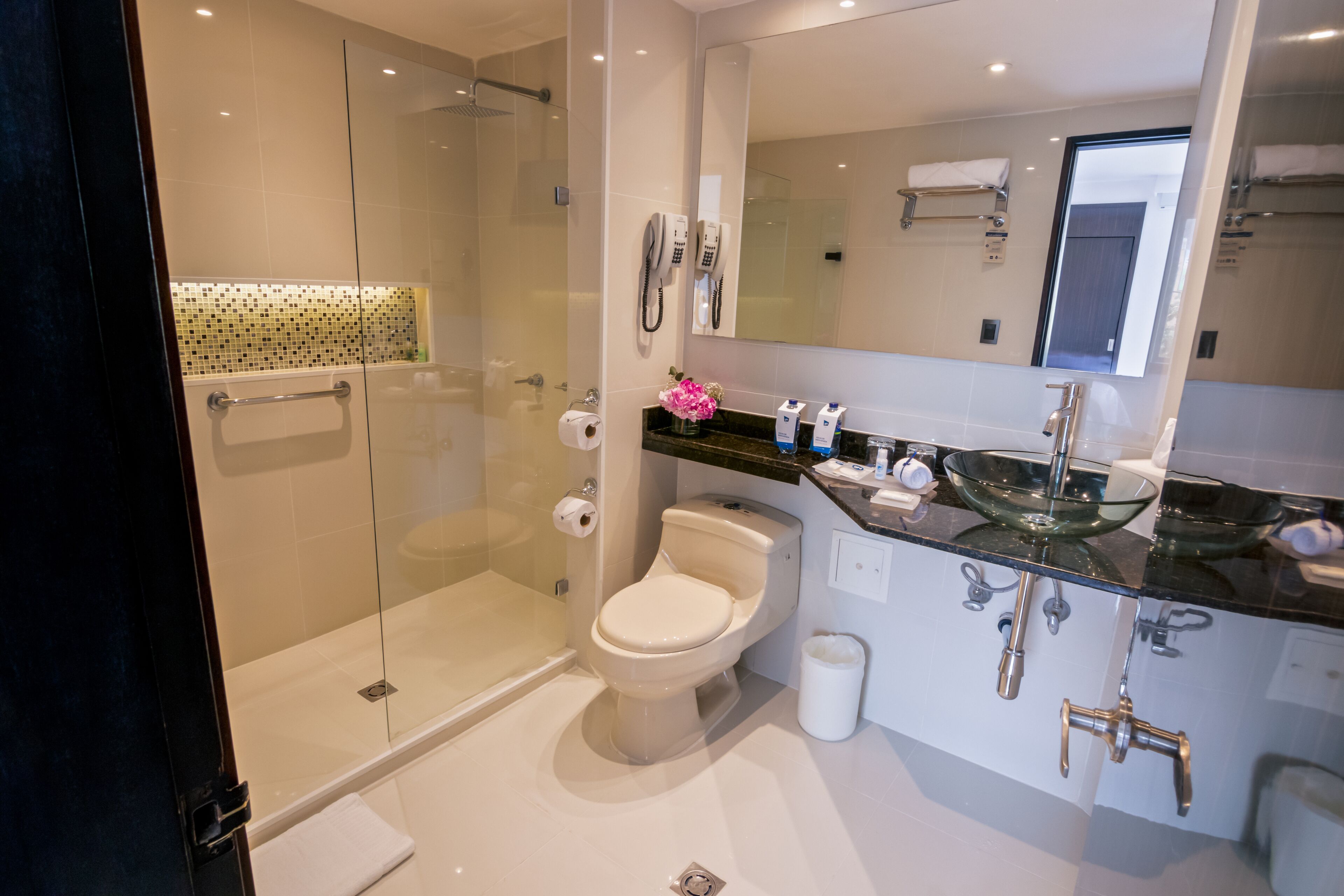 classic twin room | premium bedding, minibar, in-room safe, desk