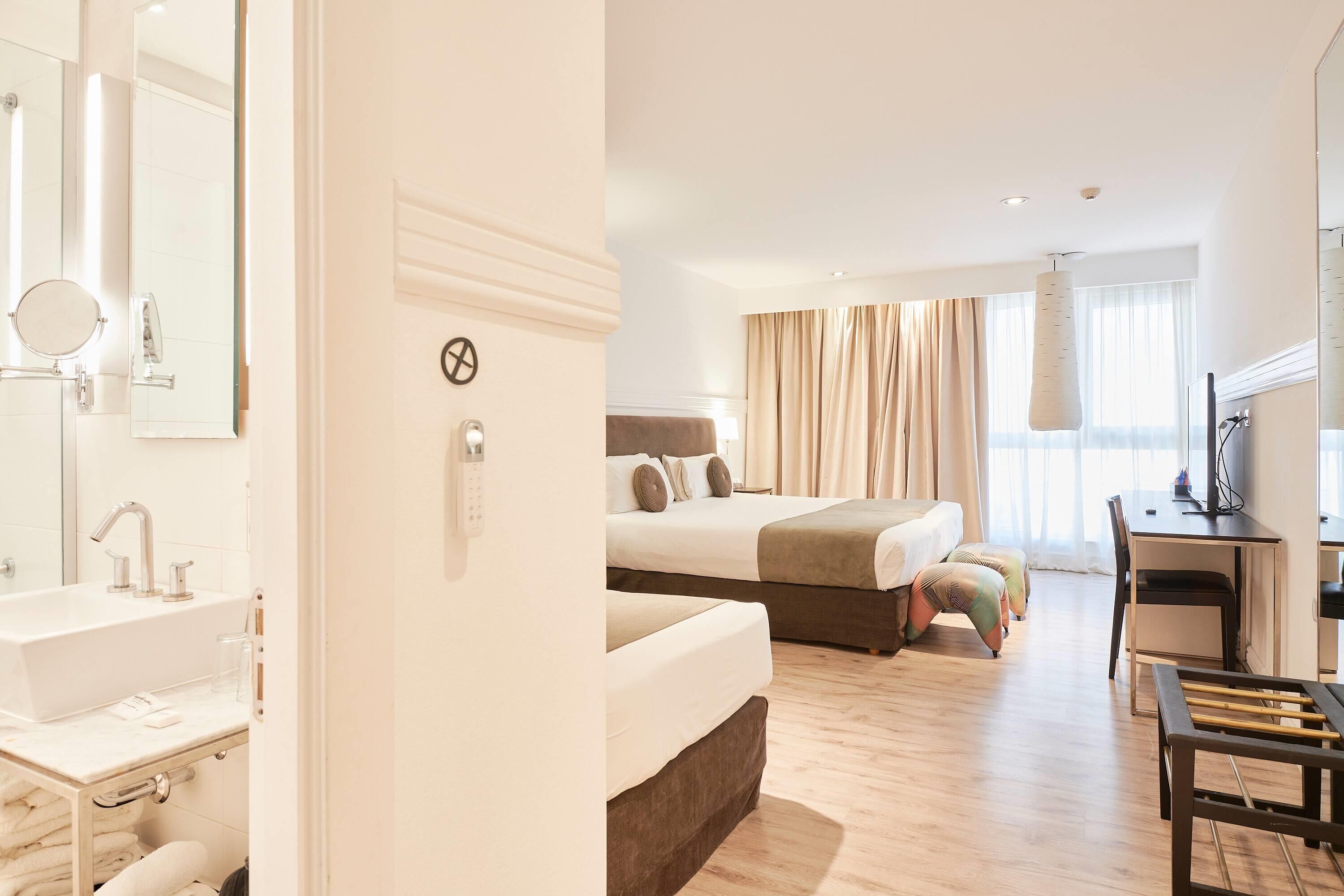 minibar, in-room safe, desk, soundproofing