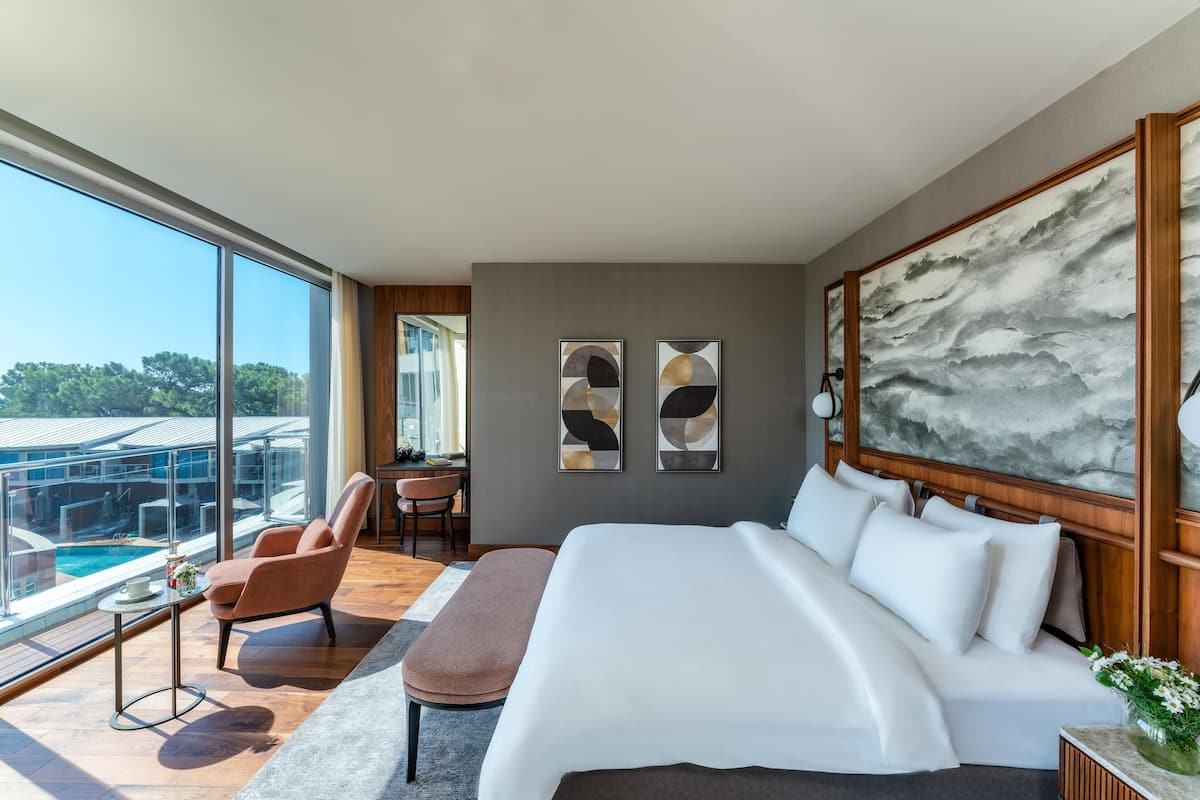 1 bedroom, minibar, in-room safe, desk