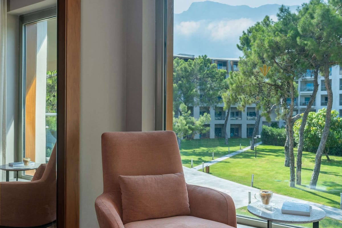 1 bedroom, minibar, in-room safe, desk