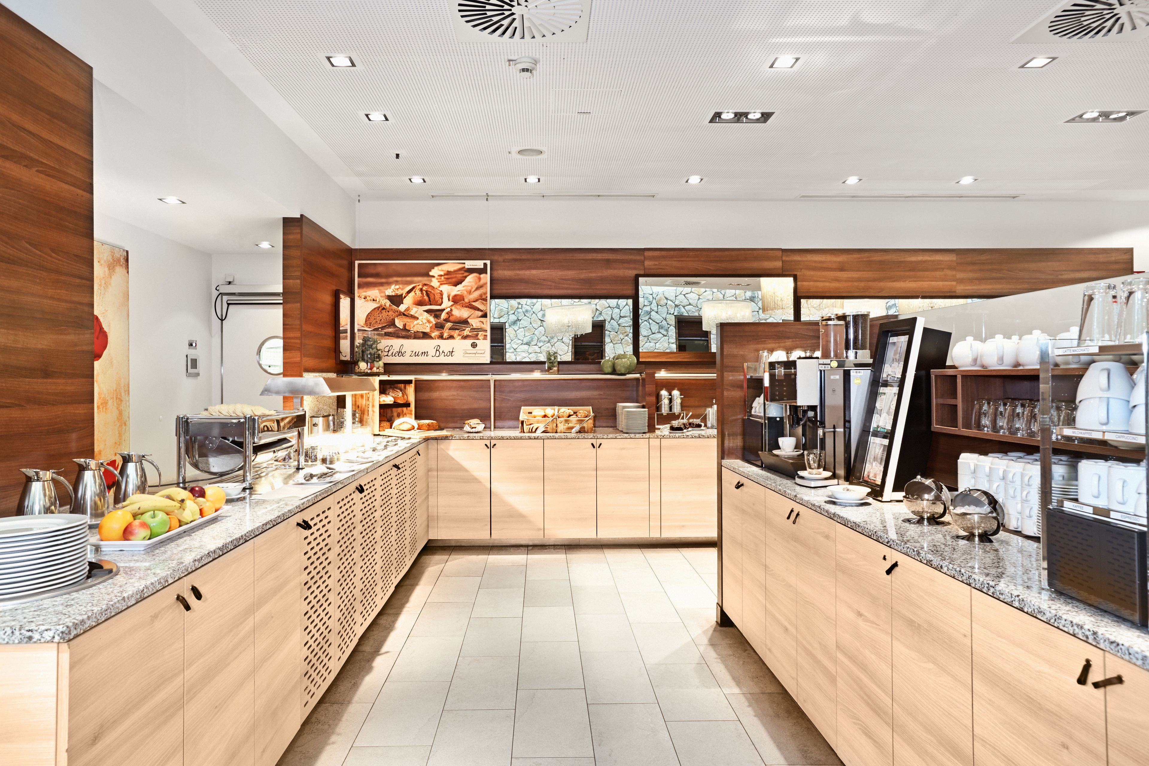 daily buffet breakfast (eur 21 per person)
